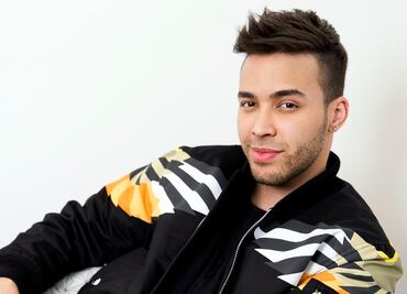Prince Royce vende mascarillas para ayudar a niños