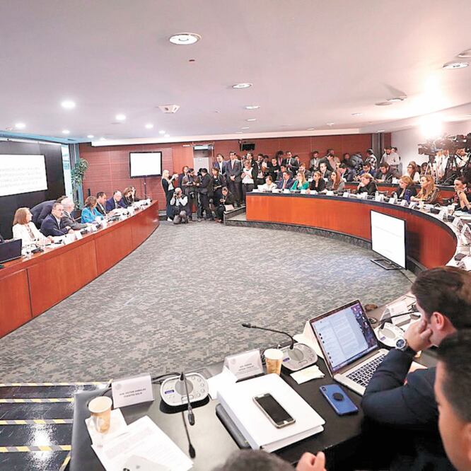 Las comisiones unidas de Relaciones Exteriores, Relaciones Exteriores Amé r ica del Norte, Economía y Puntos Constitucionales, en el análisis del T-MEC. TOMADA DE TWITTER