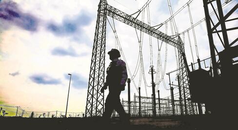 CFE anuncia relevo en su Dirección de Finanzas