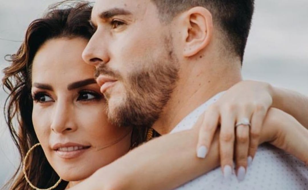 Carmen Villalobos y Sebastián Caicedo. Foto: Twitter @jusecalFansCdmx