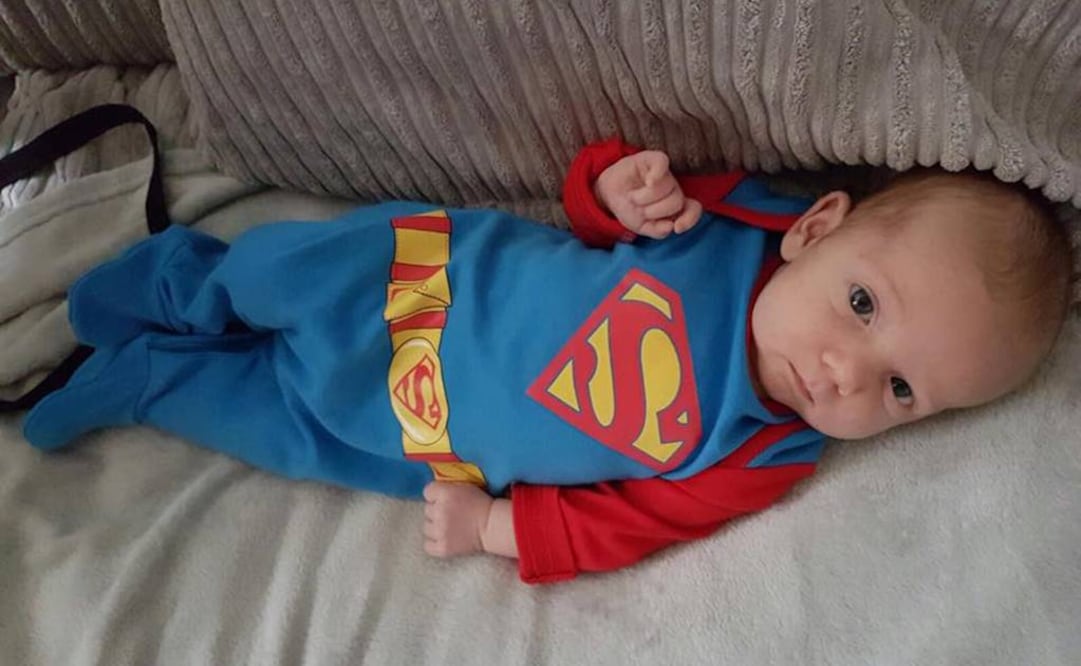 Los padres de Charlie han creado una página web y un perfil de Facebook desde donde informan dobre el estado de su hijo, del caso y piden donaciones para continuar con su lucha (Foto: Facebook Charlie Gard #charliesfight)