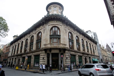 Casa Boker, el edificio que ha vencido incendios, robos e inundaciones