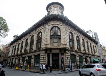 Casa Boker, el edificio que ha vencido incendios, robos e inundaciones