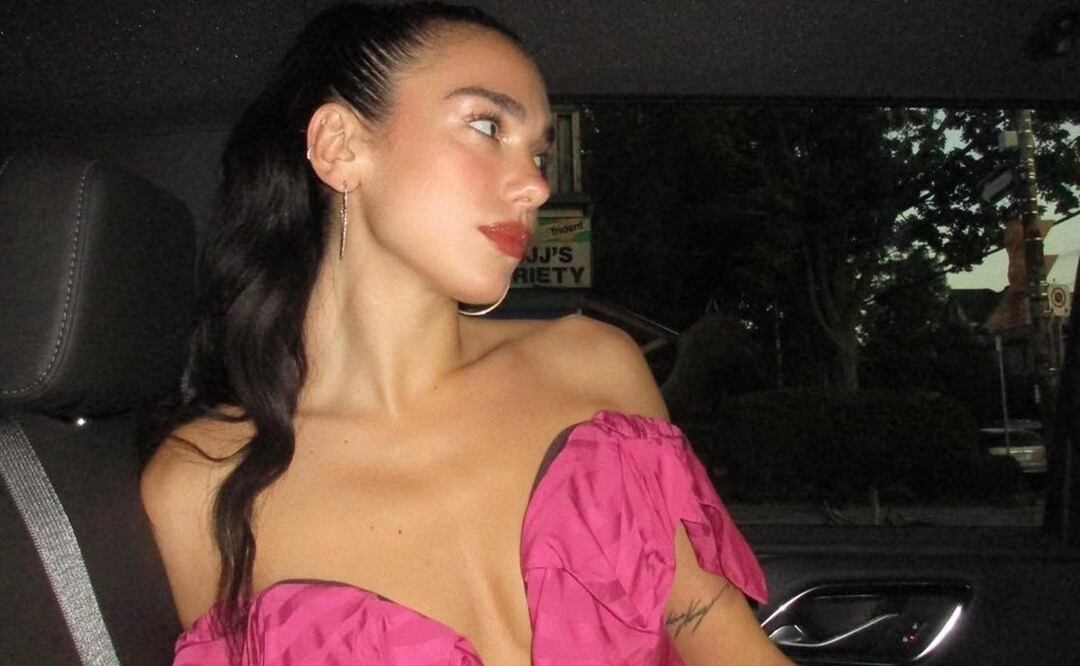 Dua Lipa ya se había sumado desde antes a la tendencia del Barbiecore / Foto: Instagram @dualipa