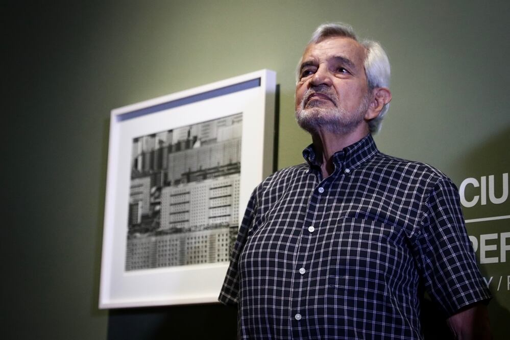 El fotógrafo se distinguió por su compromiso con la captura de la realidad social. Foto: Archivo