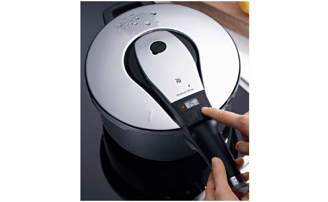 Enfriarla con un chorro de agua fría puede dañar el funcionamiento de la olla. (Foto: Wikimedia Commons)