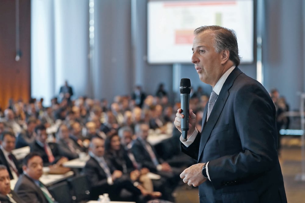 José Antonio Meade Kuribreña, titular de la Sedesol, participó en la Asamblea General de Socios de Deloitte México. Al presentar el documento Un México Incluyente, destacó que el principal reto del país es abatir el hambre (JUAN CARLOS REYES. EL UNIVERSAL