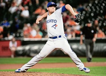 Osuna llega a los 30 salvamentos