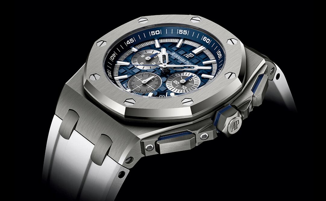 El nuevo Offshore tiene una caja de titanio de 42 mm y una altura de 12.8 mm.