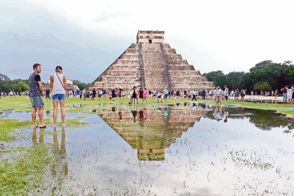 Algunas partes de la legendaria zona maya de Chichén Itzá quedan encharcadas por las fuertes lluvias que cayeron el día de ayer (CUAUHTÉMOC MORENO. EL UNIVERSAL)