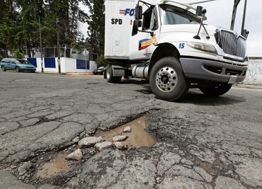Por baches se incrementan robos, señalan empresarios