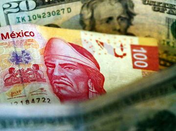 Trump y falta de dólares aceleran pérdida del peso