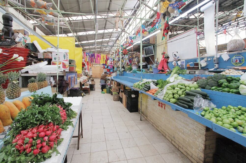 La Secretaría del Trabajo y Fomento al Empleo (STyFE) apoyará a los locatarios con 2 mil 150 pesos mensuales durante un plazo no mayor a seis meses (ARCHIVO EL UNIVERSAL)