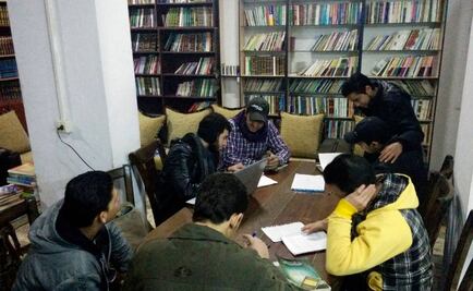 Protegen libros en biblioteca subterránea de Siria