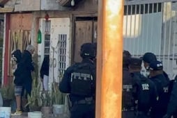 Tras 30 horas atrincherado, Miguel "N" libera a sus familiares en Tecámac