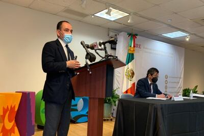 Lamenta Herrera que vacunación en EU sea menor en hispanos