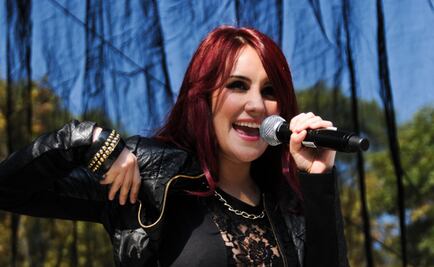 Dulce María comparte foto en bikini