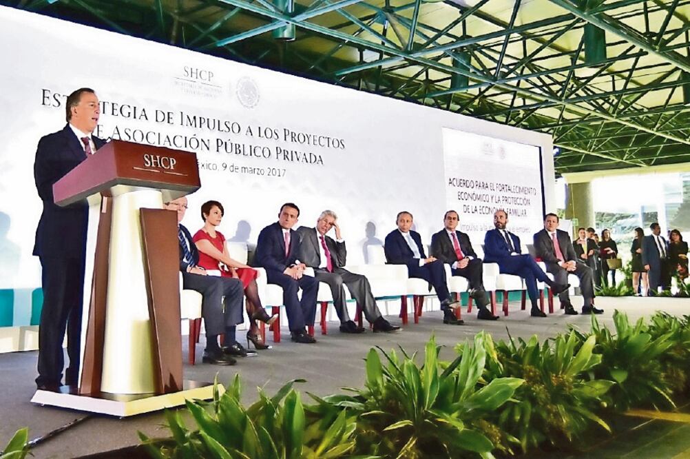 José Antonio Meade, titular de la Secretaría de Hacienda y Crédito Público, dijo que las asociaciones público-privadas permiten reducir costos y tiempos de construcción, dar mejor supervisión a los proyectos y mejorar la transparencia (CORTESÍA SHCP)