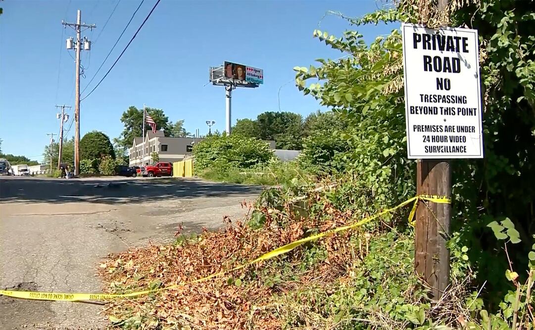 Una cinta policial rodea el sitio donde hubo un tiroteo en Methuen, Massachusetts. Foto: AP