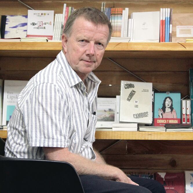 Ducan Green está de visita en el país para participar en la Feria Internacional del Libro del Zócalo y dar a conocer su libro titulado Cómo ocurren los cambios (Grano de Sal/ Oxfam). (CARLOS MEJÍA. EL UNIVERSAL)