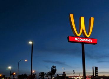 McDonald's voltea su logo para 'celebrar' Día de la Mujer en EU y desata polémica