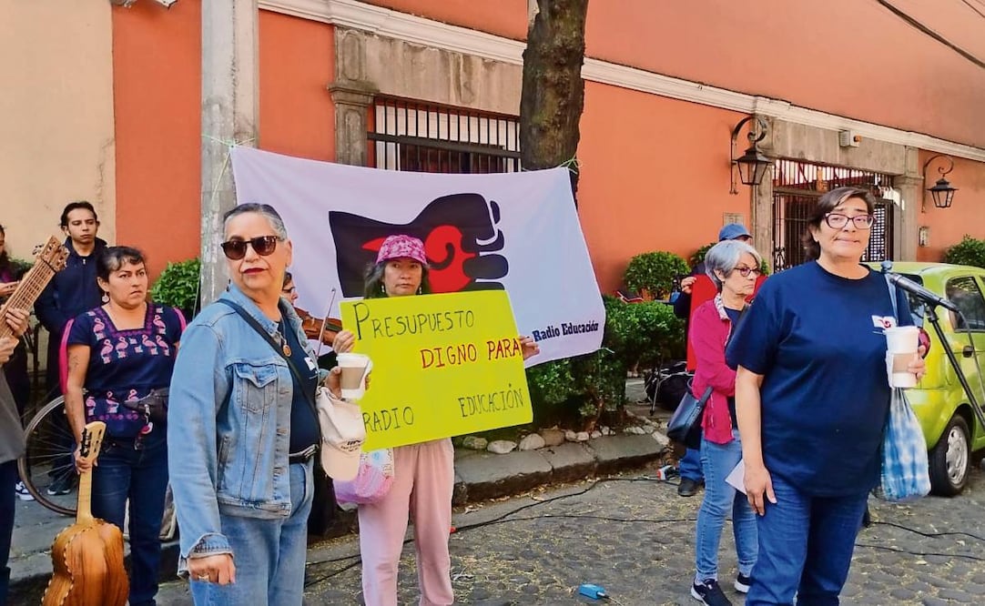 Protesta del sindicato de Radio Educación. Foto: Yanet Aguilar Sosa / EL UNIVERSAL