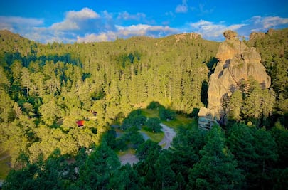 En Hidalgo, conoce el parque ecoturístico Peñas Cargadas