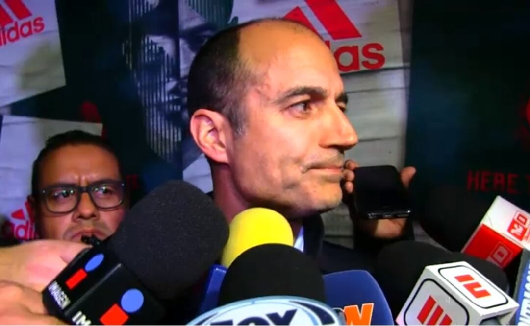 Especial. Cantú estuvo en la presentación de la playera del Tri.