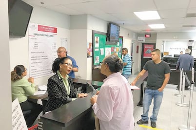 SRE asesora a mexicanos migrantes