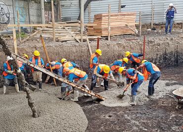 Retrocede producción de empresas constructoras en enero; liga siete meses a la baja