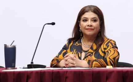 Clara Brugada entrega apoyos de hasta 50 mil pesos a afectados por lluvias en Iztapalapa