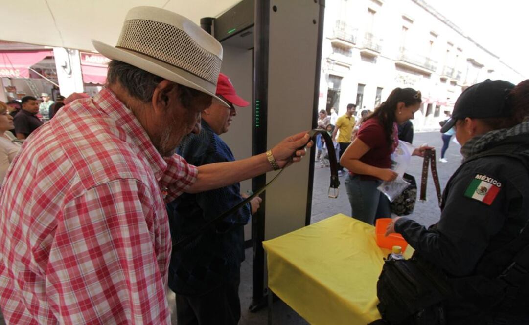 Historia. "Avancen despacio, no empujen"