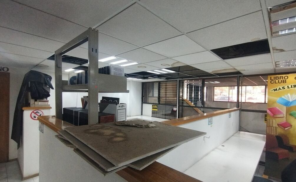 Imagen del interior de la Escuela de Música Vida y Movimiento del Centro Ollin Yoliztli se encuentran en un estado deplorable, el jueves 6 de noviembre de 2025. Foto: Fernanda Rojas/EL UNIVERSAL