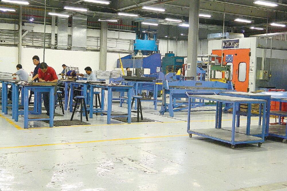 Es necesario que se impulsen programas para la proveeduría nacional, coincidieron la Secretaría de Hacienda y Crédito Público y la Concamin (ARCHIVO EL UNIVERSAL)