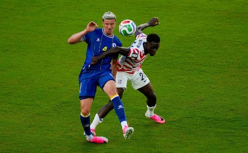 UEFA estalla contra la FIFA y Donald Trump por el retiro de la tarjeta roja a Folarin Balogun