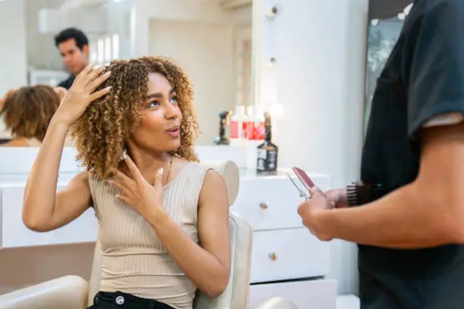 La energía de la Luna puede ayudar a darle una apariencia nueva a tu cabello. Foto: Unsplash