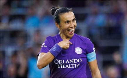 La legendaria jugadora Marta renueva con Orlando Pride; firmó contrato hasta 2026