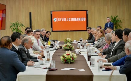 Organiza "Alito" Moreno comida "por la unidad" con exgobernadores priistas