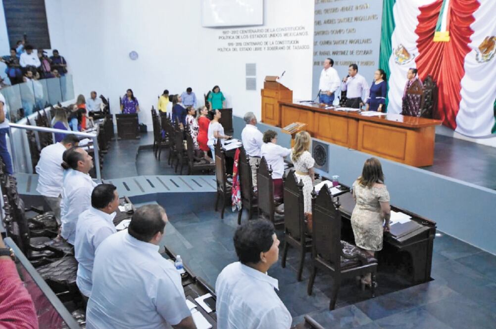 Legisladores de Tabasco aprobaron cambios al código penal para castigar con 20 años de prisión a personas que bloqueen vías de comunicación. Foto/ARCHIVO EL UNIVERSAL