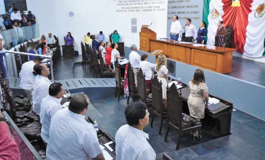 Legisladores de Tabasco aprobaron cambios al código penal para castigar con 20 años de prisión a personas que bloqueen vías de comunicación. Foto/ARCHIVO EL UNIVERSAL