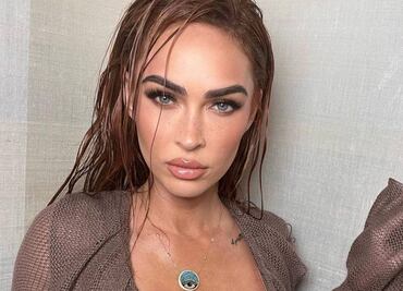 Megan Fox brilla en ajustado minivestido de cuero