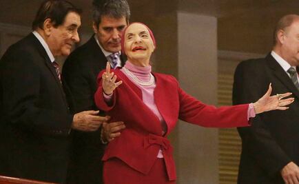 Emocionada, Alicia Alonso recibe el título de Visitante Ilustre de Segovia