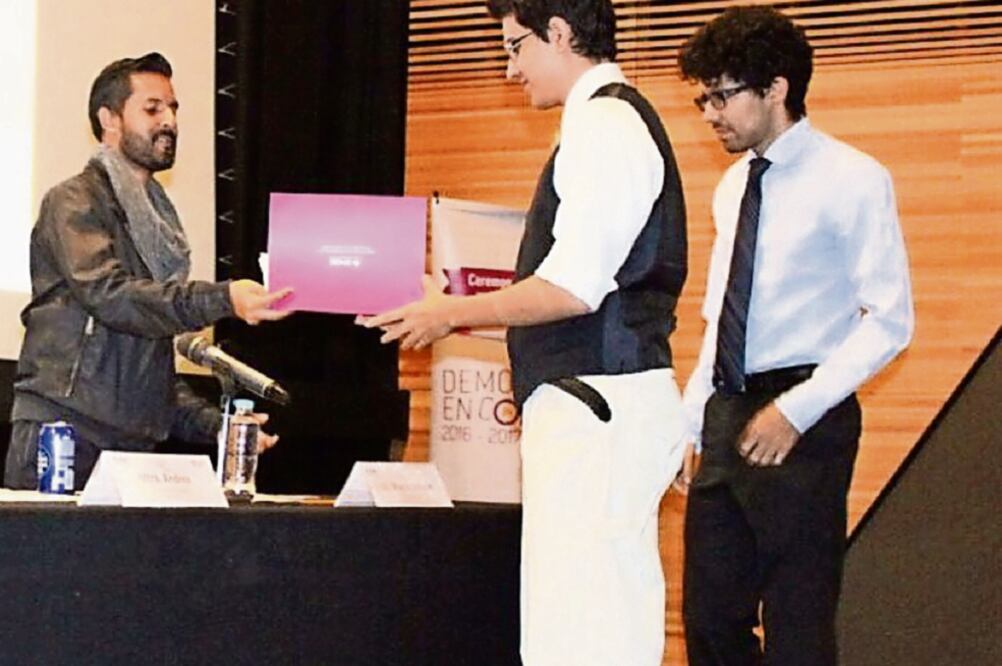 ARIAM CASTILLO. OBTURADOR MX