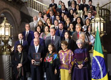 Clara Brugada entrega las llaves de CDMX a vicepresidente de Brasil; "es abrir una puerta al desarrollo compartido", dice la mandataria