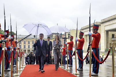 Celebra Colombia Día Independencia con paz en el horizonte