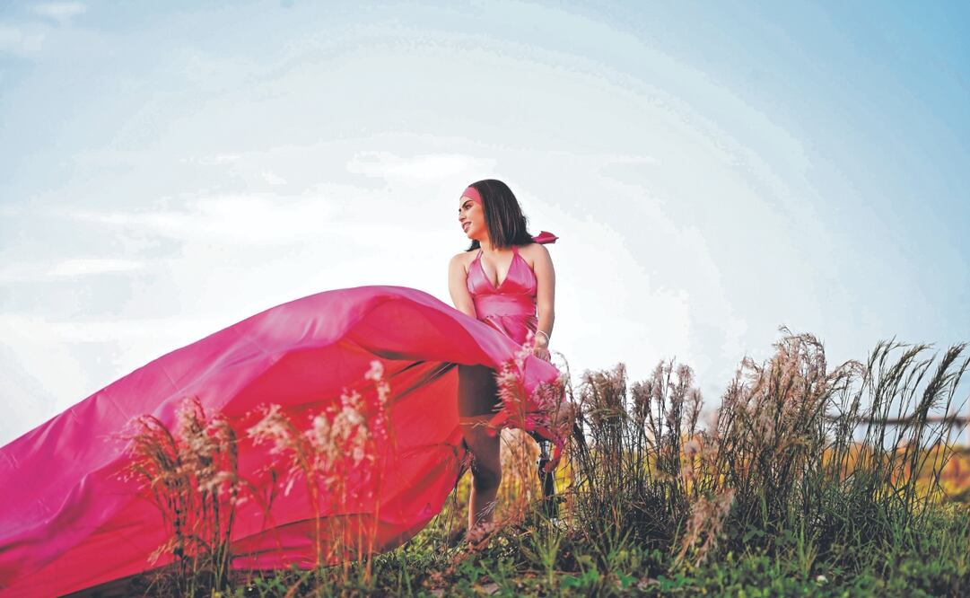 A unos días de su cumpleaños 23, Wendy se realizó una sesión fotográfica para celebrar su lucha contra el cáncer en los huesos. Foto: de Luma López. El Universal