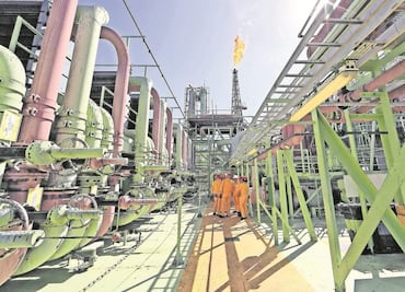 Petrolíferos importados le salen caros a México