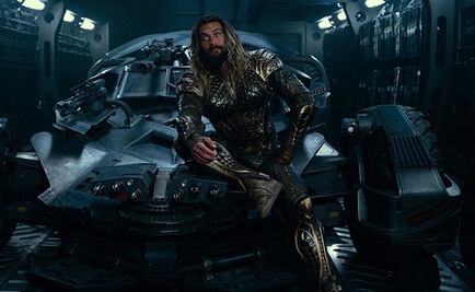 Aquaman luce en póster su emblemático traje