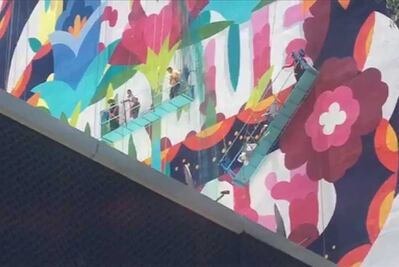 Se rompe  andamio en edificio de Reforma; laboran para rescatar a trabajadores