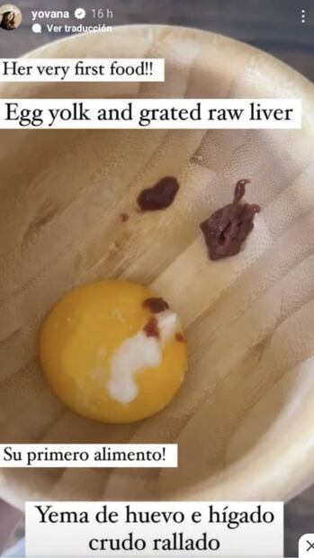 Critican a influencer por darle carne cruda a su bebé